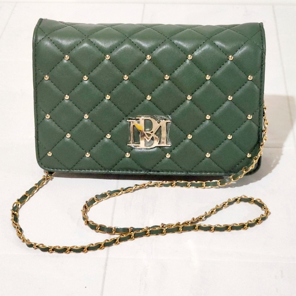 Badgley Mischka Handbags - 🔥Sold🔥 Badgley Mischka Quilted Crossbody Bag